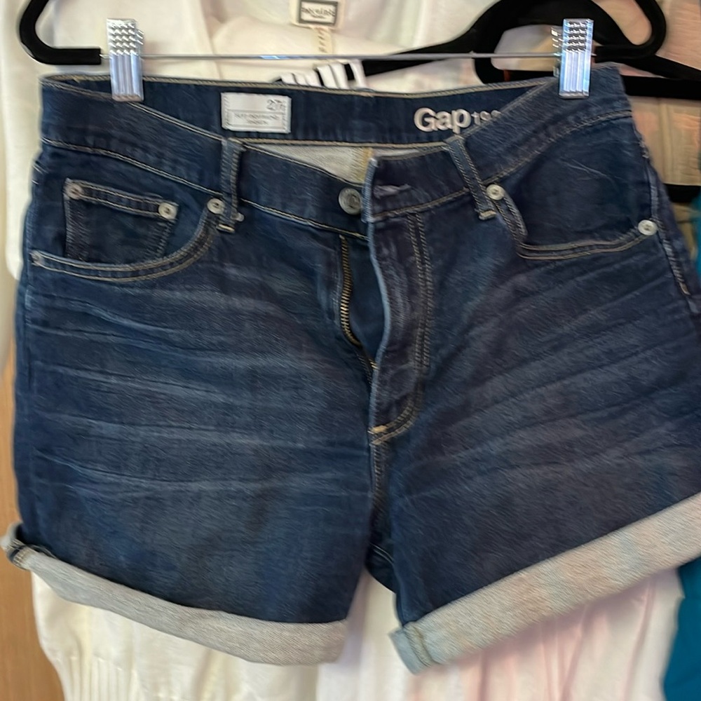 Gap 1969 sexy boyfriend shorts, never worn.
